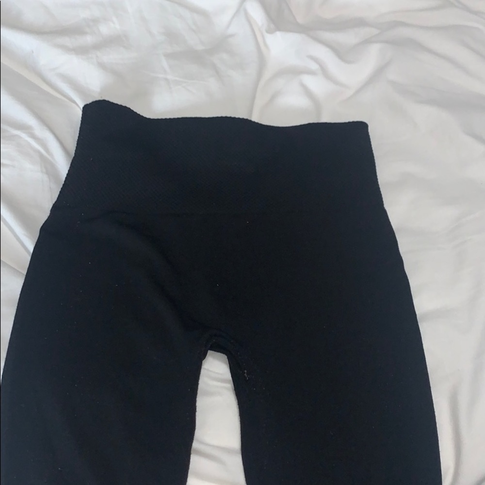Black leggings